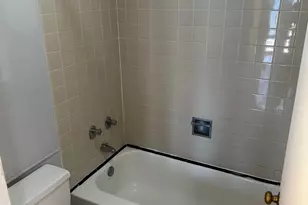 6700 S South Shore Dr, Chicago, IL 60649 - Photo 18