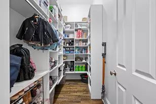 1714 W Wolfram St, Chicago, IL 60657 - Photo 14