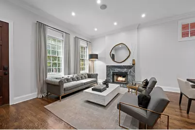 1714 W Wolfram Street, Chicago, IL 60657 - Photo 2