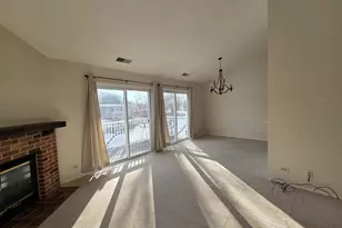 603 Stone Cir Ct, Schaumburg, IL 60194 - Photo 4