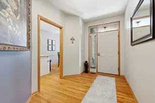 21702 Higley Ln, Frankfort, IL 60423 - Photo 2