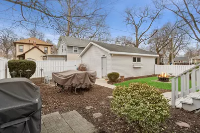 628 E Main Street, Morris, IL 60450 - Photo 24