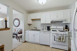 1215 Williams Port Dr, Westmont, IL 60559 - Photo 6