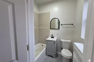 6830 S South Shore Dr S, Chicago, IL 60649 - Photo 10