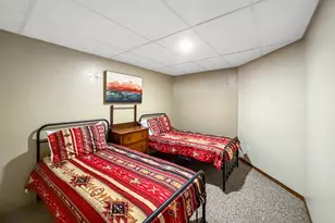 1150 S Greenfield Dr, Freeport, IL 61032 - Photo 36