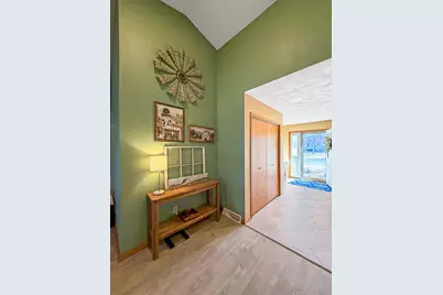 1150 S Greenfield Drive #1150, Freeport, IL 61032 - Photo 12