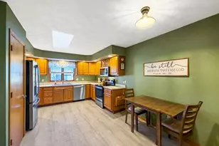 1150 S Greenfield Dr, Freeport, IL 61032 - Photo 14