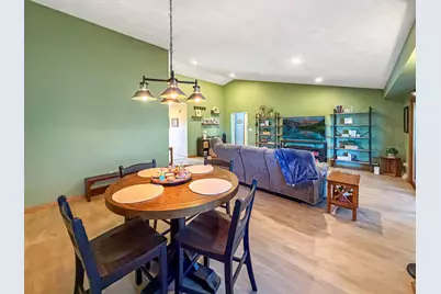 1150 S Greenfield Drive #1150, Freeport, IL 61032 - Photo 10