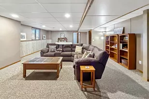 1150 S Greenfield Dr, Freeport, IL 61032 - Photo 30