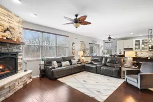 2165 Walnut Glen Blvd, Island Lake, IL 60042 - Photo 6