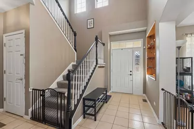 821 Red Barn Lane, Elgin, IL 60124 - Photo 2