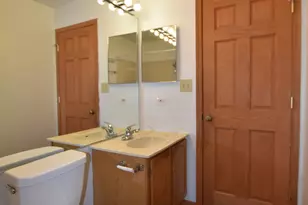 4475 Olmstead Dr, Hoffman Estates, IL 60192 - Photo 28