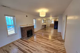 3352 E 2059th Rd, Ottawa, IL 61350 - Photo 2