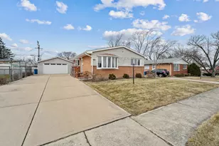 244 Coolidge St, Chicago Heights, IL 60411 - Photo 2