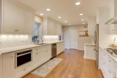 [Address not provided], Northbrook, IL 60062 - Photo 12