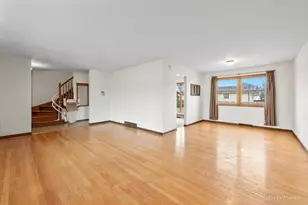 1100 S Church Rd, Mount Prospect, IL 60056 - Photo 4