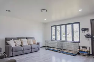 213 N Idlewild Ave, Mundelein, IL 60060 - Photo 6