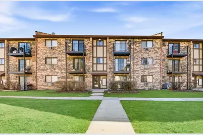 142 Klein Creek Court #B, Carol Stream, IL 60188 - Photo 1