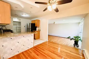 5815 N Spaulding Ave, Chicago, IL 60659 - Photo 6