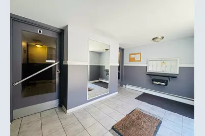 5815 N Spaulding Avenue #2B, Chicago, IL 60659 - Photo 4