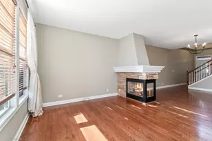 360 Promontory Ln, Wauconda, IL 60084 - Photo 8