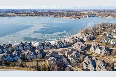 360 Promontory Lane #D, Wauconda, IL 60084 - Photo 2