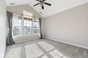 360 Promontory Ln, Wauconda, IL 60084 - Photo 14