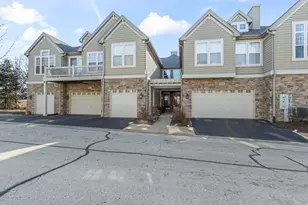 360 Promontory Ln, Wauconda, IL 60084 - Photo 1