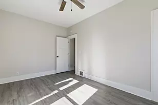 1217 35th St, Rock Island, IL 61201 - Photo 36