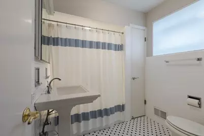 7350 N Tripp Avenue, Lincolnwood, IL 60712 - Photo 22