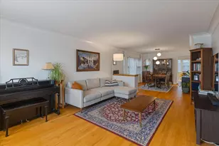 7350 N Tripp Ave, Lincolnwood, IL 60712 - Photo 4