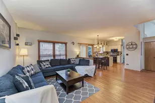 460 Springwood Ln, Bolingbrook, IL 60440 - Photo 18