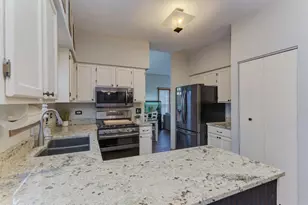 460 Springwood Ln, Bolingbrook, IL 60440 - Photo 12