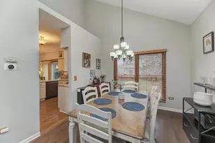 460 Springwood Ln, Bolingbrook, IL 60440 - Photo 8