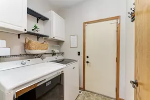 460 Springwood Ln, Bolingbrook, IL 60440 - Photo 20