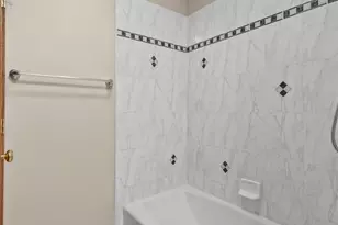 28730 W Harvest Glen Cir, Cary, IL 60013 - Photo 30