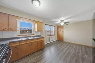 6925 W 64th Pl, Chicago, IL 60638 - Photo 8