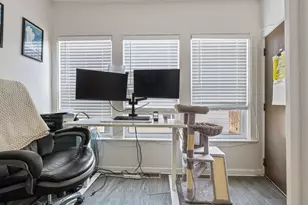 4139 N Troy St, Chicago, IL 60618 - Photo 8