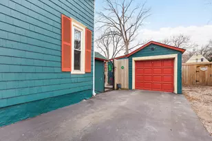 400 Marguerite St, Elgin, IL 60123 - Photo 20