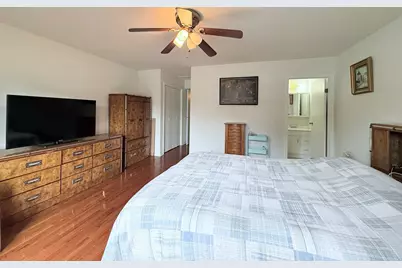 28 W Devon Avenue, Glendale Heights, IL 60139 - Photo 18