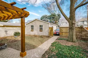 1032 Clinton Ave, Oak Park, IL 60304 - Photo 36
