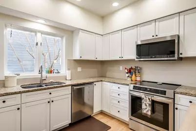 1032 Clinton Avenue, Oak Park, IL 60304 - Photo 12