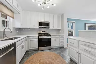 3239 N Kenmore Ave, Chicago, IL 60657 - Photo 6