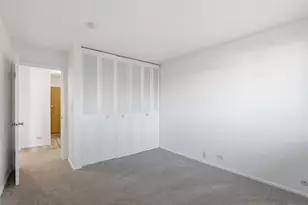 1375 Rebecca Dr, Hoffman Estates, IL 60169 - Photo 10