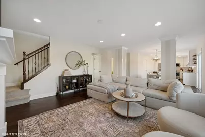 4142 Hampton Court, Glenview, IL 60026 - Photo 8