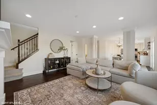 4142 Hampton Ct, Glenview, IL 60026 - Photo 8