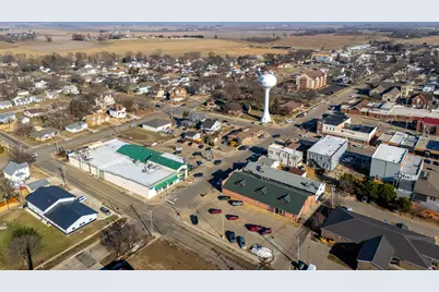 615 10th Street, Dewitt, IA 52742 - Photo 6