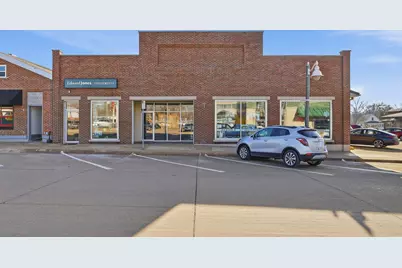 615 10th Street, Dewitt, IA 52742 - Photo 1