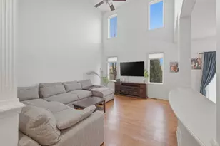 301 Nicole Way, Itasca, IL 60143 - Photo 4