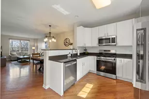 1418 S Fairfield Ave, Lombard, IL 60148 - Photo 6